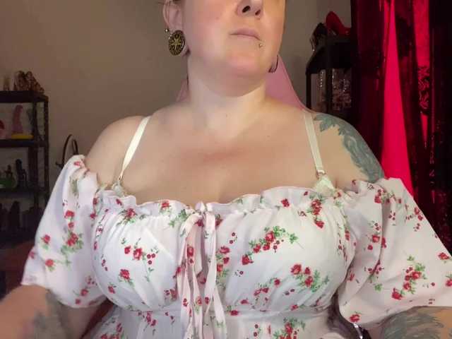 NylonQueen