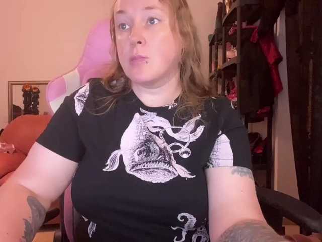 NylonQueen