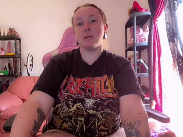 NylonQueen live cam on BongaCams