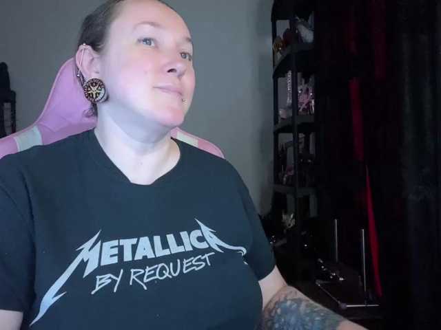 NylonQueen live cam on BongaCams