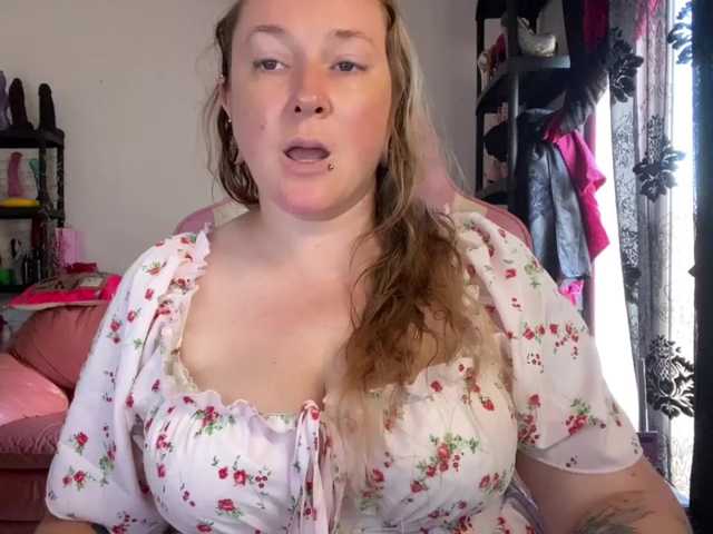NylonQueen