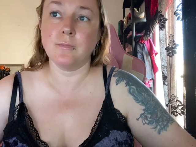 NylonQueen