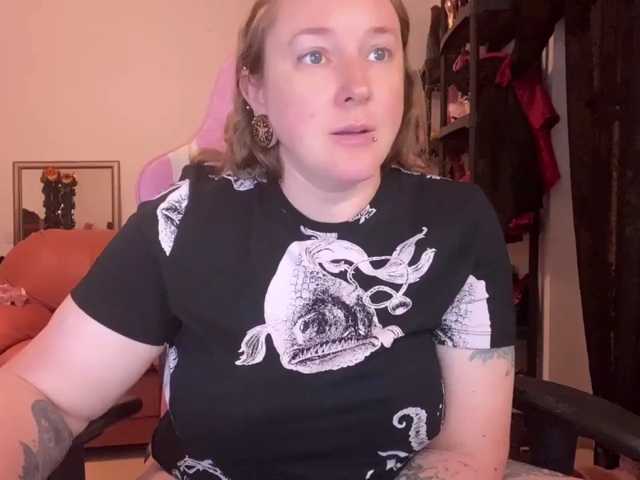 NylonQueen