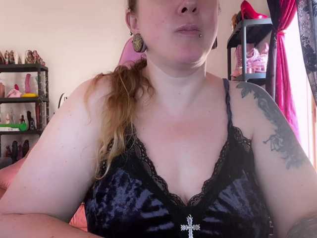 NylonQueen