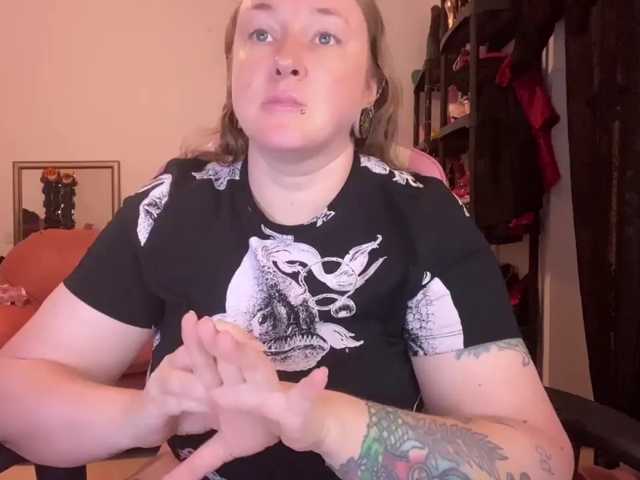 NylonQueen