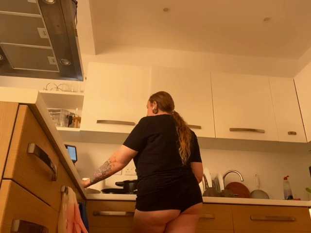 NylonQueen