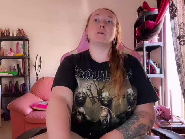 NylonQueen