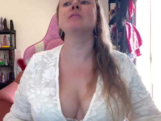 NylonQueen