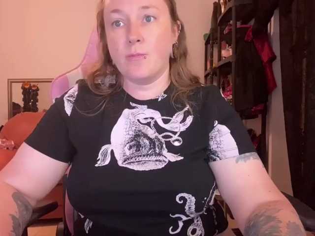 NylonQueen