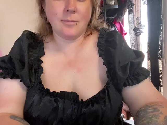 NylonQueen