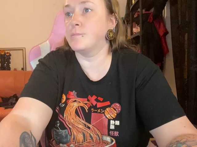 NylonQueen