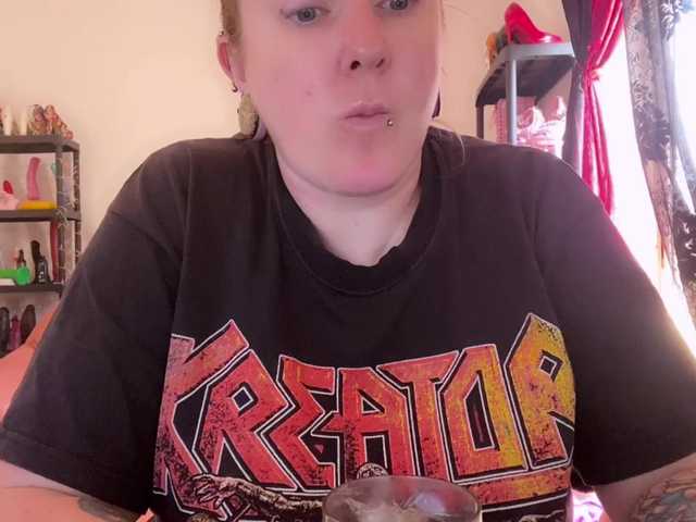 NylonQueen live cam on BongaCams