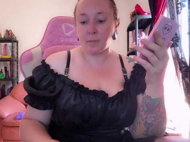 NylonQueen
