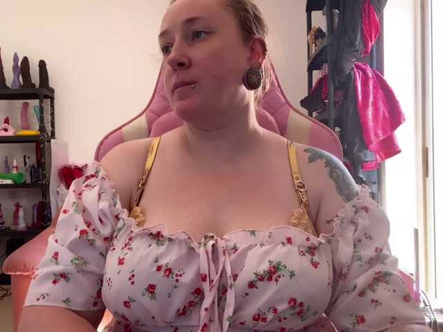 NylonQueen