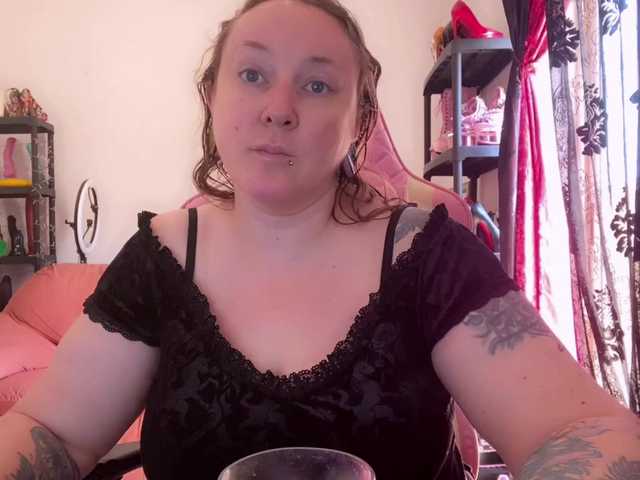 NylonQueen
