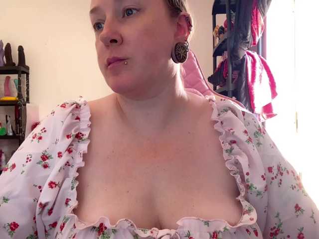 NylonQueen