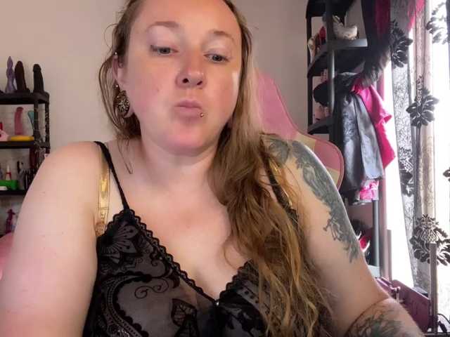 NylonQueen