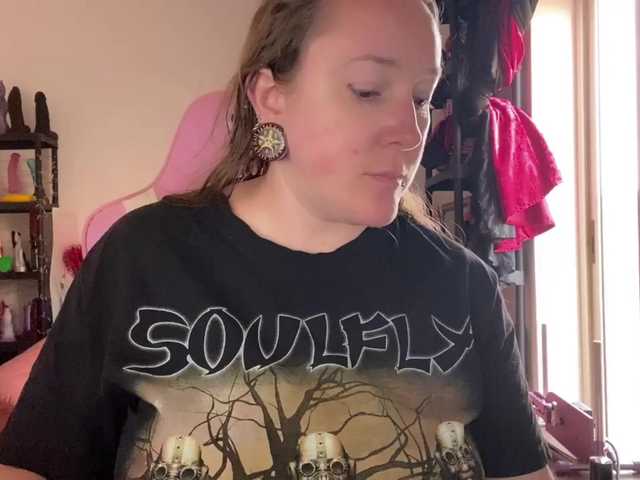 NylonQueen