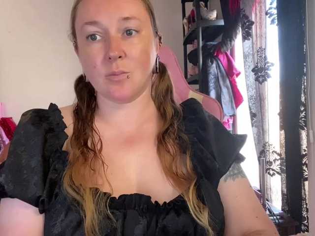 NylonQueen