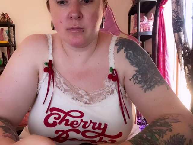 NylonQueen