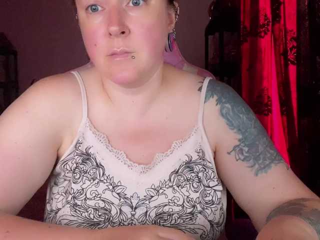NylonQueen live cam on BongaCams