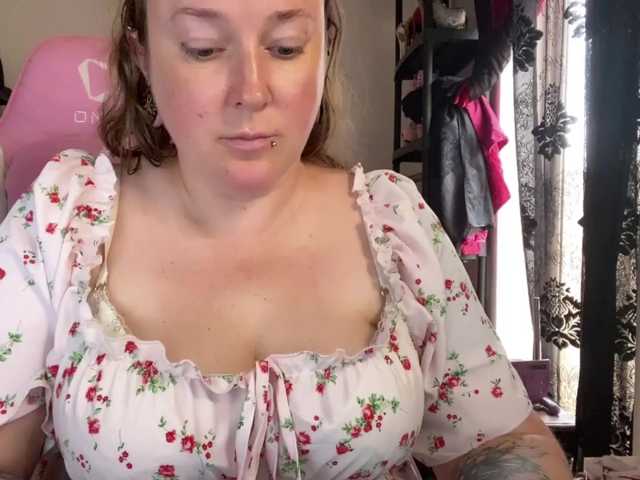 NylonQueen