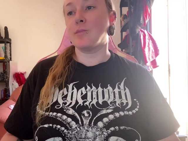 NylonQueen