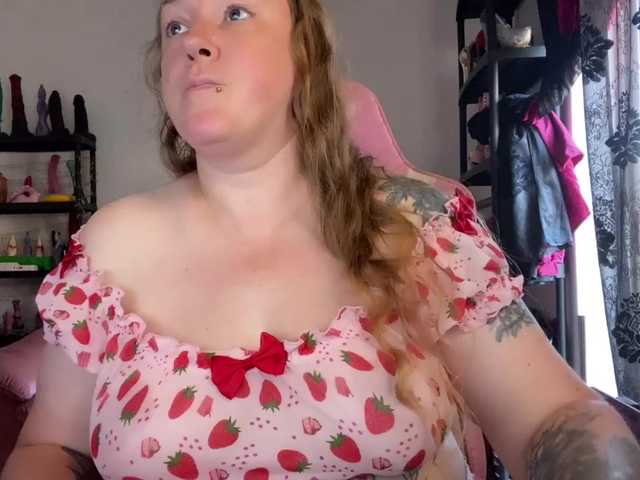 NylonQueen