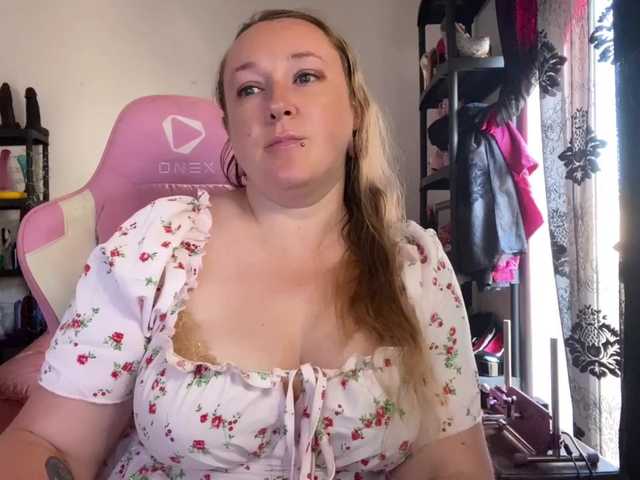 NylonQueen