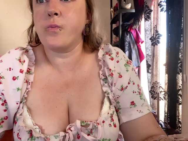 NylonQueen
