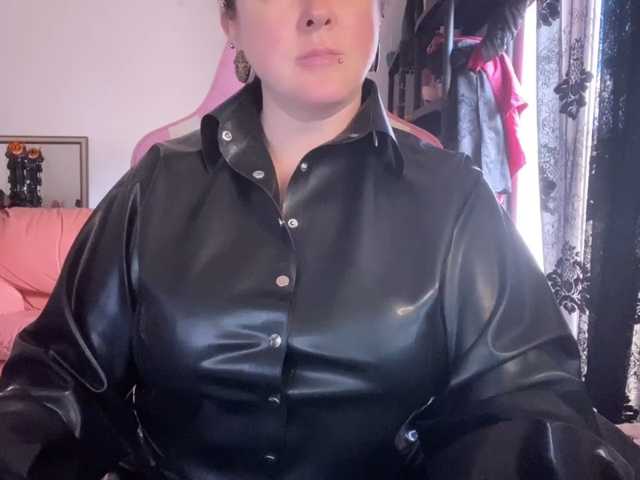 NylonQueen