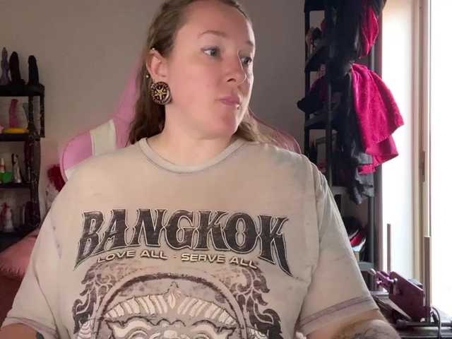 NylonQueen