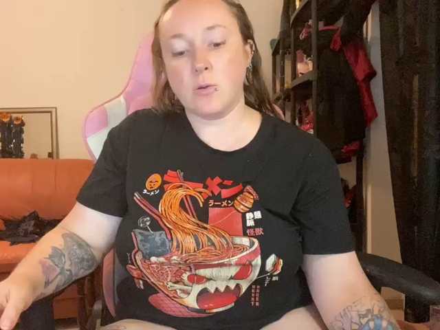 NylonQueen