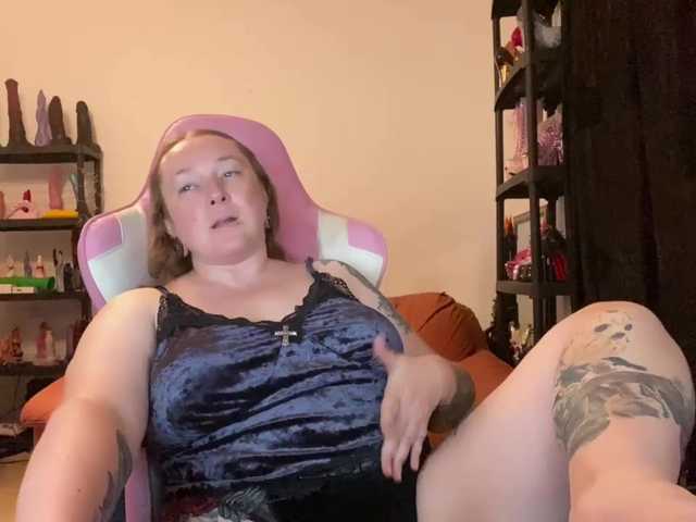 NylonQueen