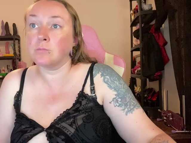 NylonQueen