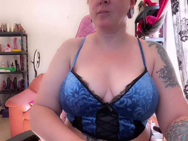 NylonQueen