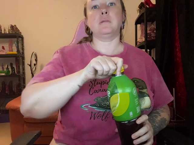 NylonQueen