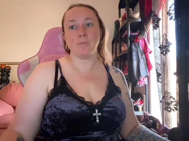 NylonQueen