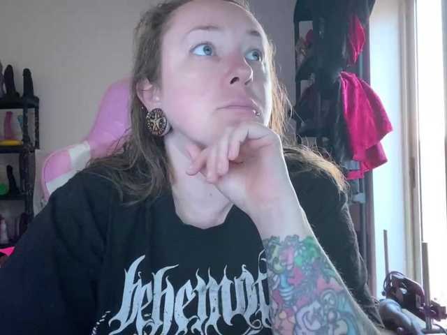 NylonQueen