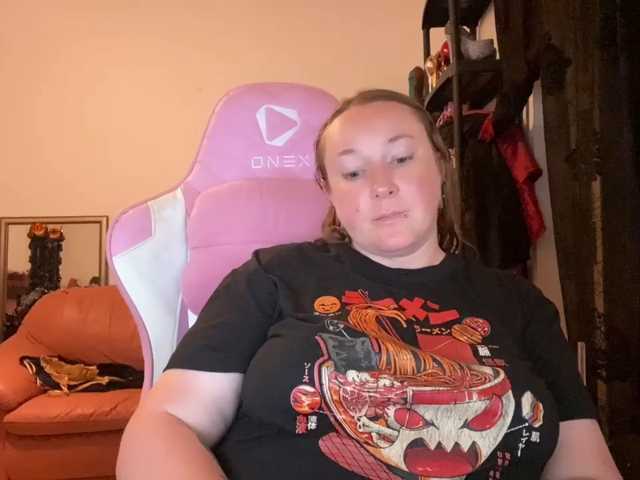 NylonQueen
