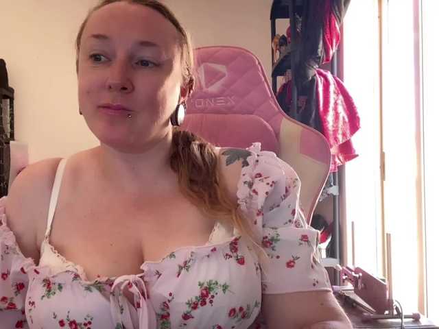 NylonQueen