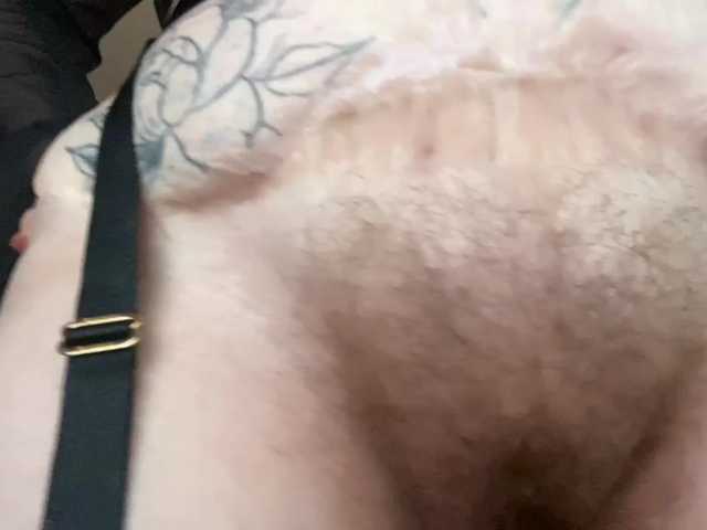 NylonQueen live webcam show