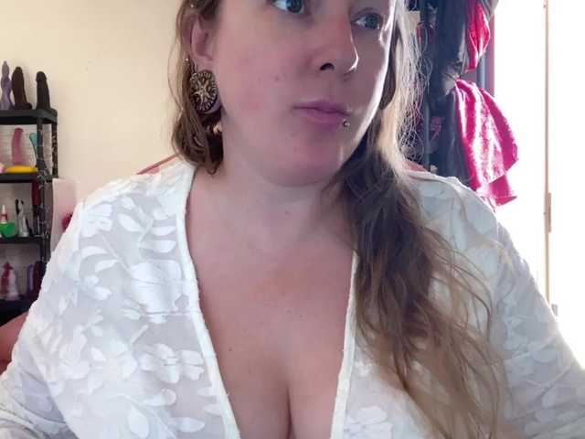NylonQueen