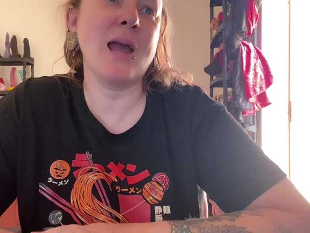 NylonQueen