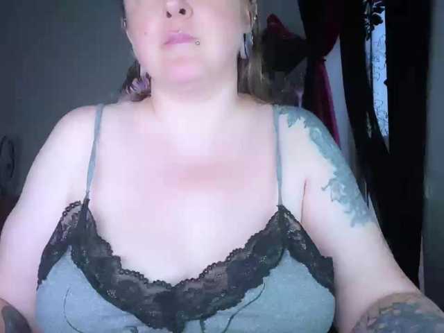 nylonqueen online