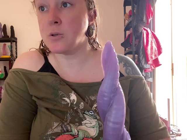 NylonQueen