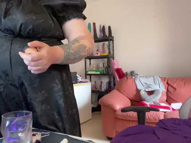 NylonQueen