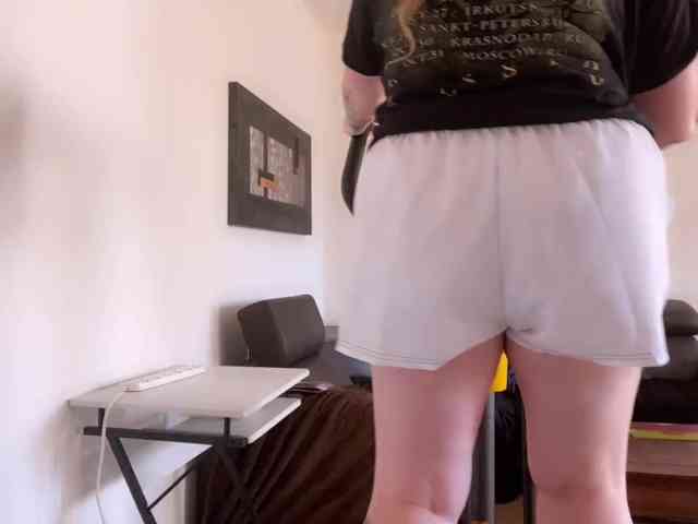 NylonQueen webcam