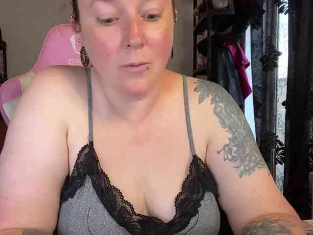 NylonQueen