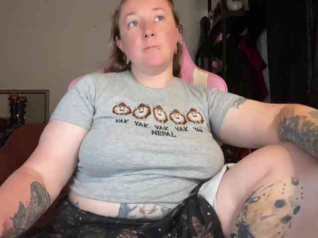 NylonQueen NylonQueen